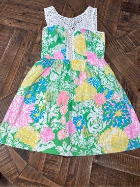 Lilly Pulitzer Raegan Multi Hibiscus Stroll Fit & Flare w/ Lace Dress size 0